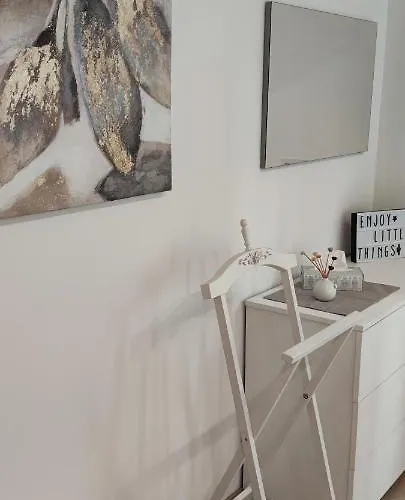 Bb Art Wine & * Imola